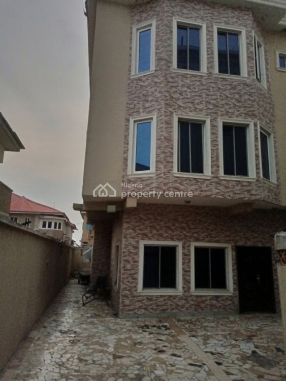 For Rent Luxury One Bedroom Selfcon Top Floor Bq, Without Kitchen., Admiralty Homes Estate