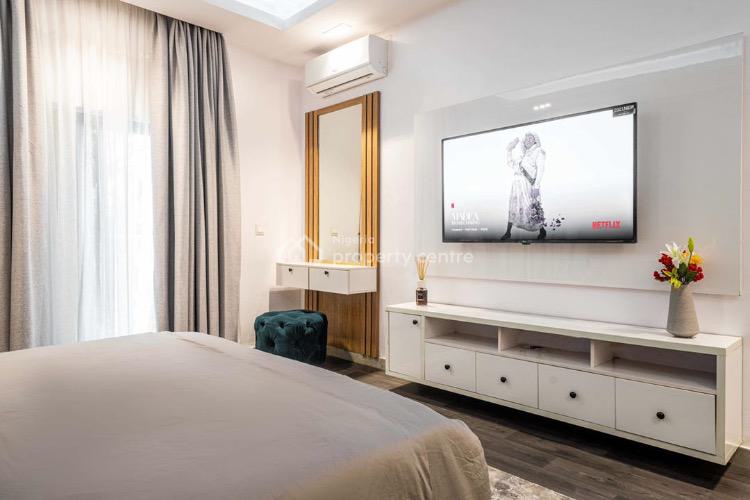 Exquisite 1 Bedroom Apartment with Balcony, Victoria Island (vi), Lagos, Flat / Apartment Short Let