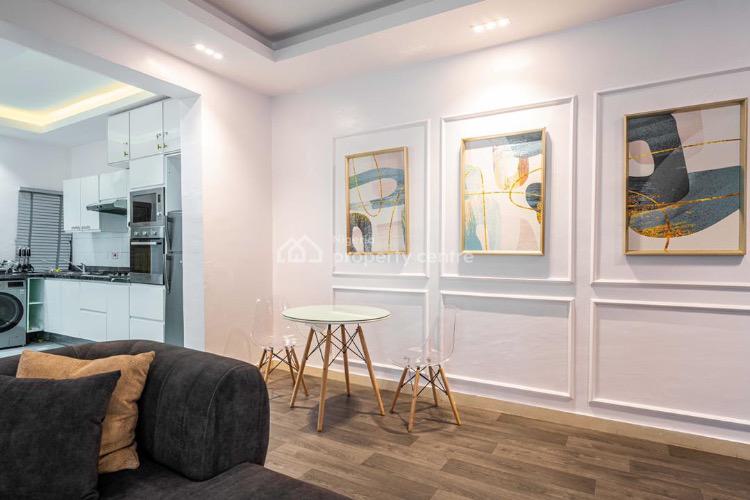 Exquisite 1 Bedroom Apartment with Balcony, Victoria Island (vi), Lagos, Flat / Apartment Short Let