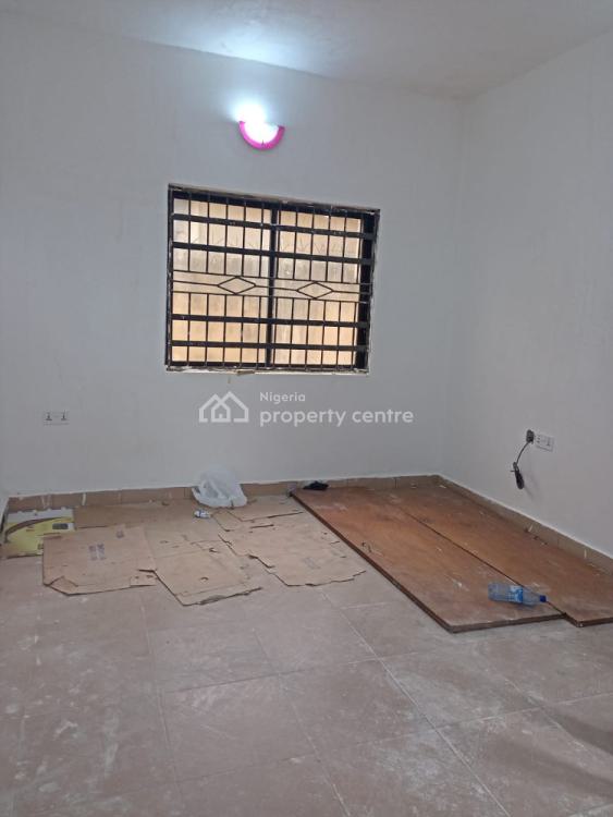 For Rent Luxury Miniflat With 2tiolet And Prepaid Meter, Orile Agege