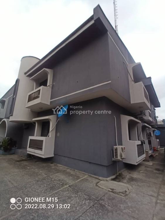 For Rent Big Mini Flat, Lekki Phase 1, Lekki, Lagos 1 Beds, 1 Baths