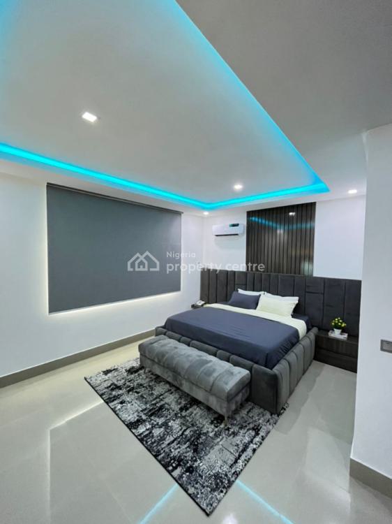 Luxurious One Bedroom Apartment with Gym and Swimming Pool, Taiye Olowu Street, Lekki Phase 1, Lekki, Lagos, Flat / Apartment Short Let