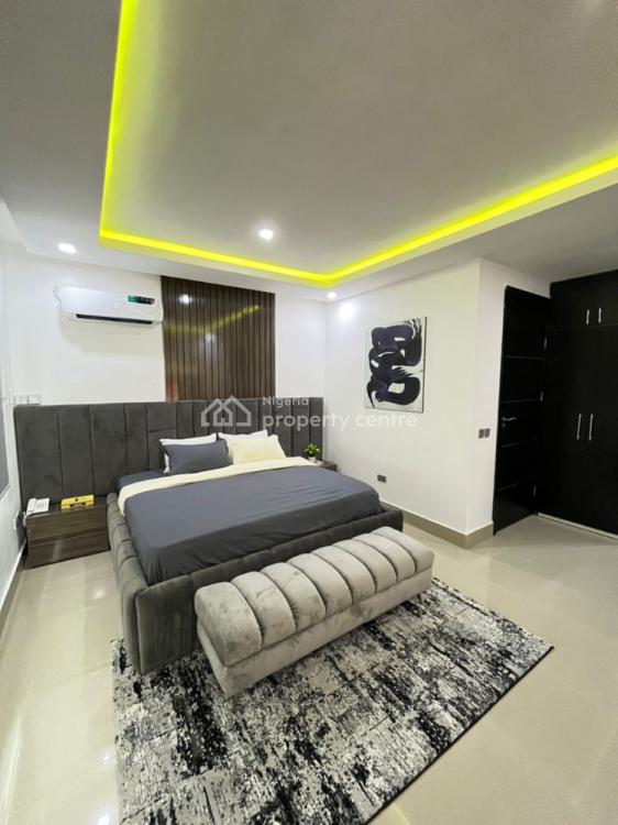 Luxurious One Bedroom Apartment with Gym and Swimming Pool, Taiye Olowu Street, Lekki Phase 1, Lekki, Lagos, Flat / Apartment Short Let