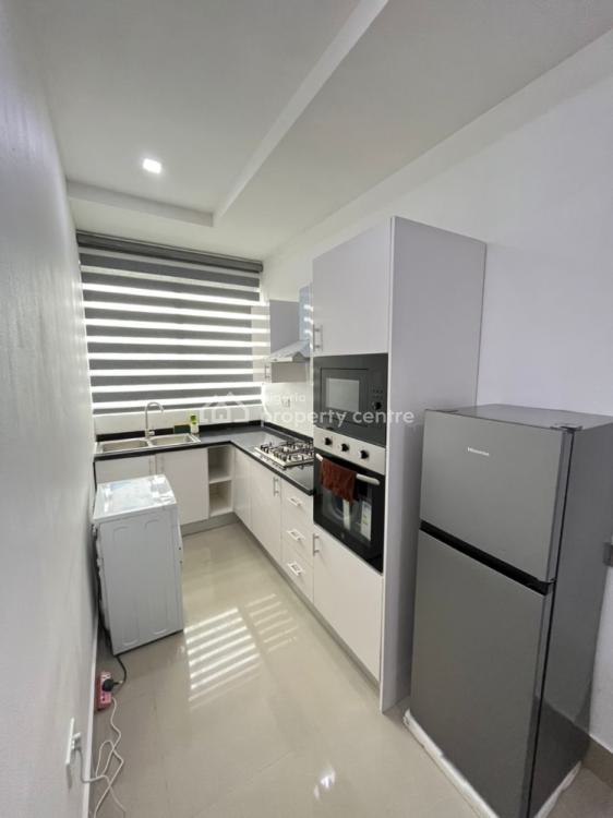 Luxurious One Bedroom Apartment with Gym and Swimming Pool, Taiye Olowu Street, Lekki Phase 1, Lekki, Lagos, Flat / Apartment Short Let