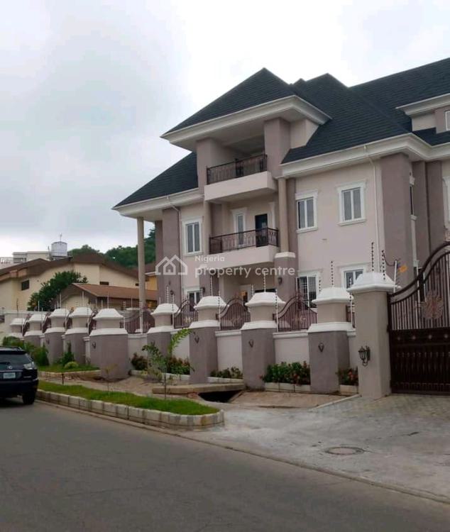 For Sale 8 Bedrooms Mansion With Penthouse, Minister's Hill, Maitama