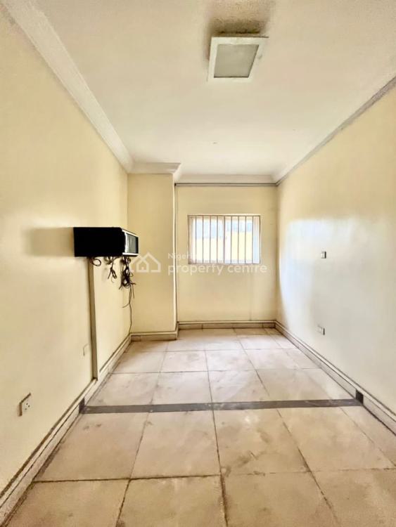 For Sale A Plaza Of 34 Units Space, Close To Shehu Yar’adu Expressway