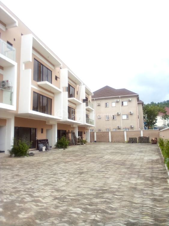 For Sale Massive 5 Bedoom Terrence Duplex, Stella Maris, Life Camp
