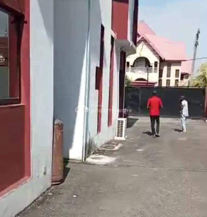 For Sale 5 Bedroom Duplex, GRA, Ogudu, Lagos 5 Beds, 5 Baths