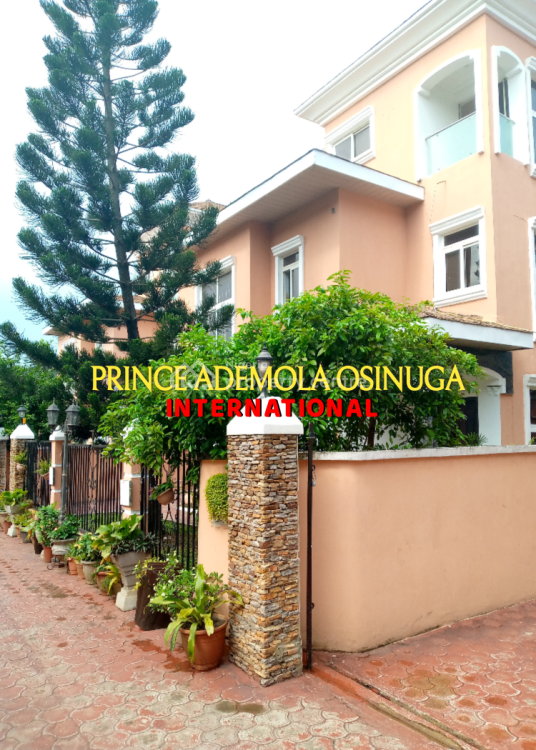 For Rent Luxury Fully Detached 5 Bedroom House With Bq, Garden, Pool