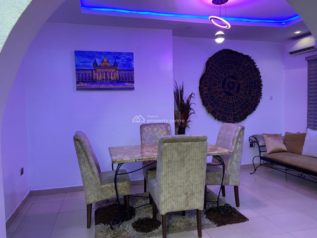 Beautiful 3 Bedrooms Apartment, Gra Phase 2, Magodo, Lagos, Flat / Apartment Short Let