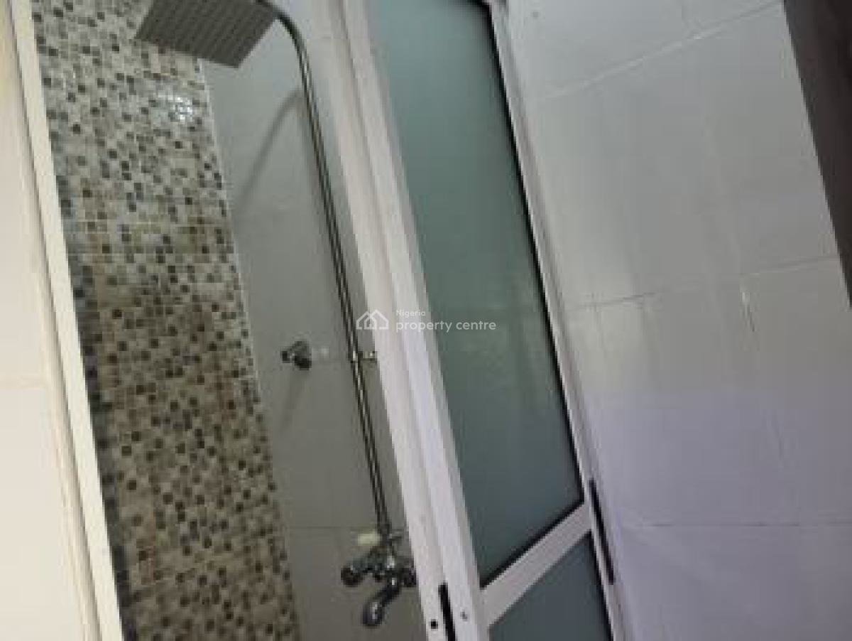 Beautiful 3 Bedrooms Apartment, Gra Phase 2, Magodo, Lagos, Flat / Apartment Short Let