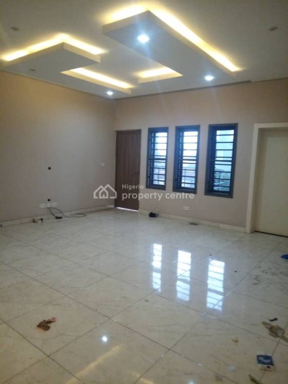 Lovely 3 Bedroom Flat Inside an Estate, Anthony, Maryland, Lagos, Flat / Apartment for Rent