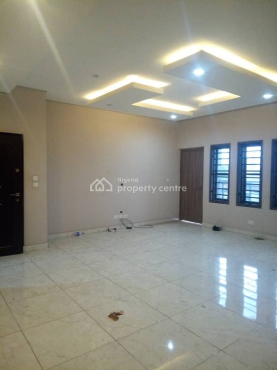 Lovely 3 Bedroom Flat Inside an Estate, Anthony, Maryland, Lagos, Flat / Apartment for Rent