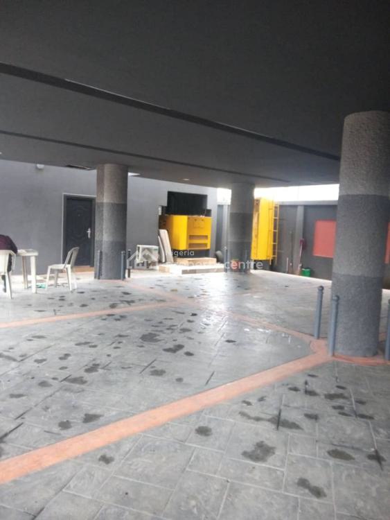 Lovely 3 Bedroom Flat Inside an Estate, Anthony, Maryland, Lagos, Flat / Apartment for Rent
