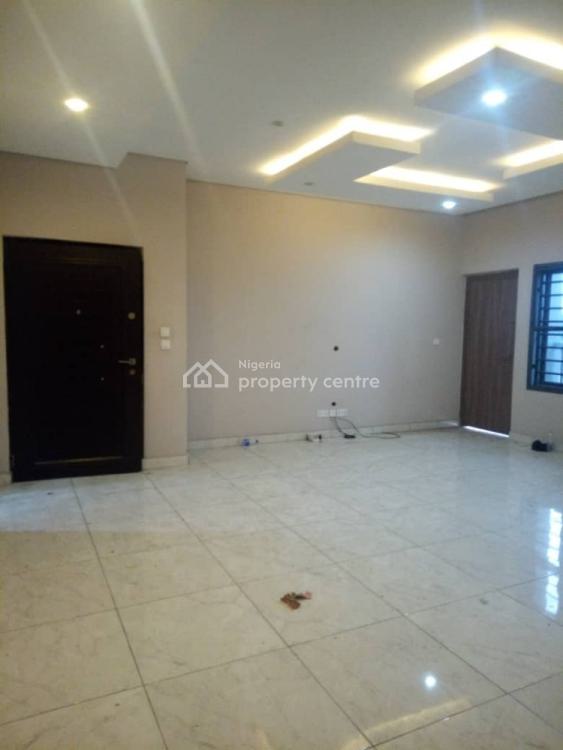 Lovely 3 Bedroom Flat Inside an Estate, Anthony, Maryland, Lagos, Flat / Apartment for Rent