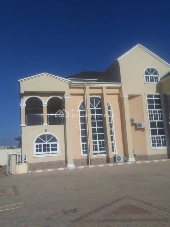 For Sale 6 Bedroom Detached House, Rayfield, Jos South, Plateau 6