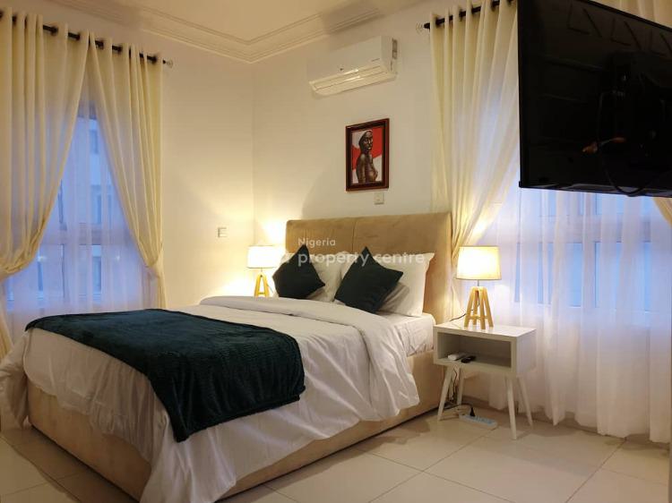 2 Bedroom Apartment, Lekki Phase 1, Lekki, Lagos, Flat / Apartment Short Let
