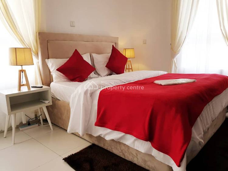 2 Bedroom Apartment, Lekki Phase 1, Lekki, Lagos, Flat / Apartment Short Let