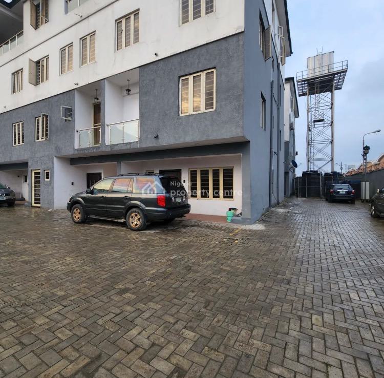 For Sale Four Bedroom Duplex, Iponri, Surulere, Lagos 4 Beds, 5