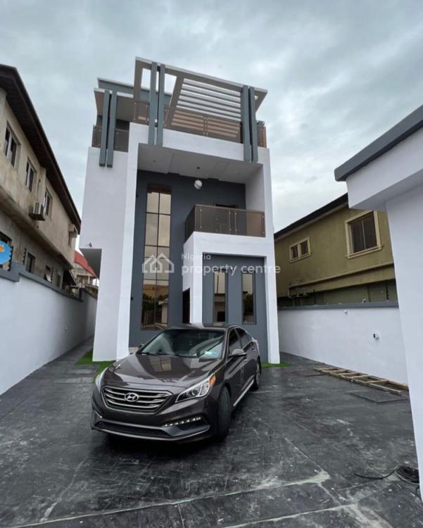 For Sale 5 Bedroom Luxury Home, Magodo, Lagos 5 Beds, 5 Baths