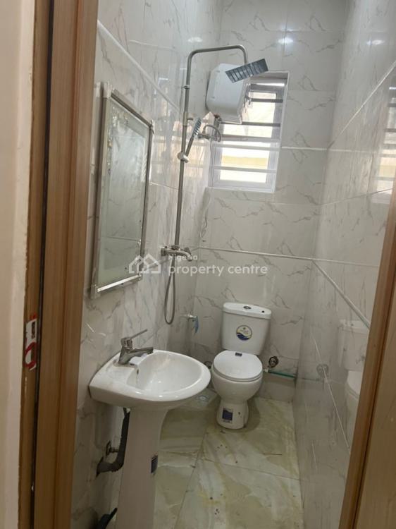 For Rent: Luxury Studio Parlor, Oral Estate Extension, Lekki Phase 2 ...