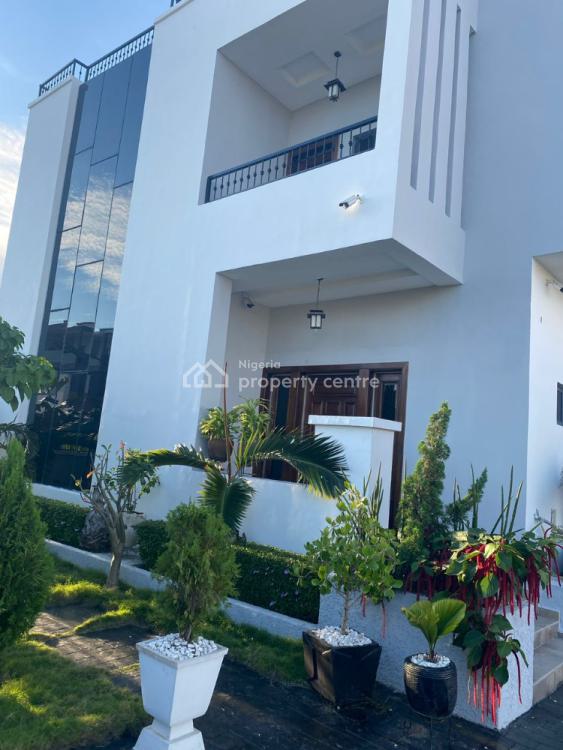 For Sale Luxury Finished Family Home With Customized Finishings