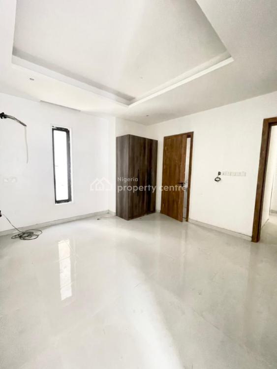 For Sale 4bedroom Detached House On 3 Floors With All Rooms Ensuite