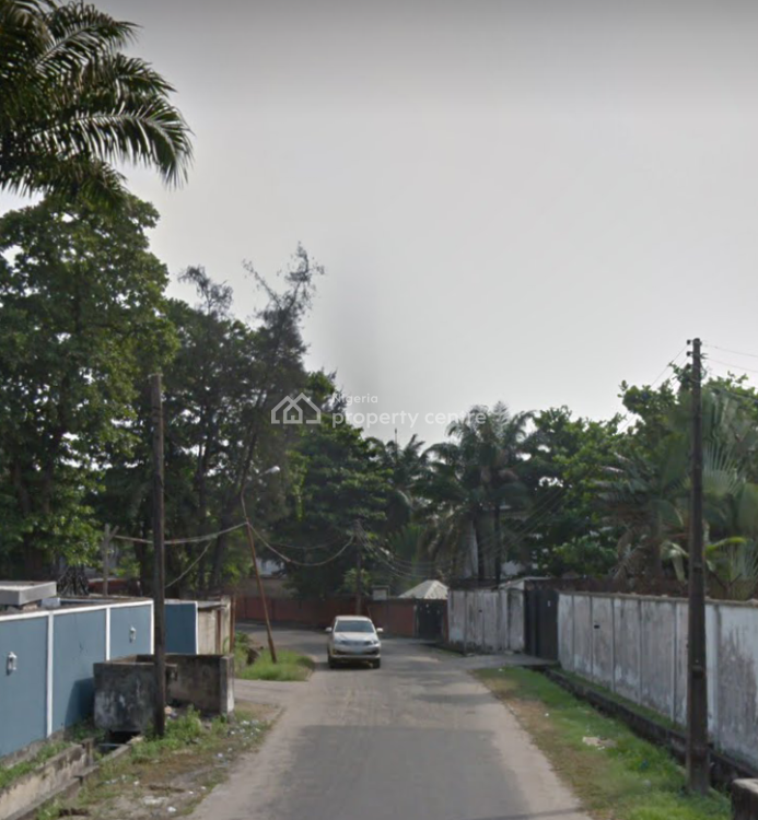 For Sale 4 Plots Of Land In A Seren Location, Ladipo Oluwole,off Park