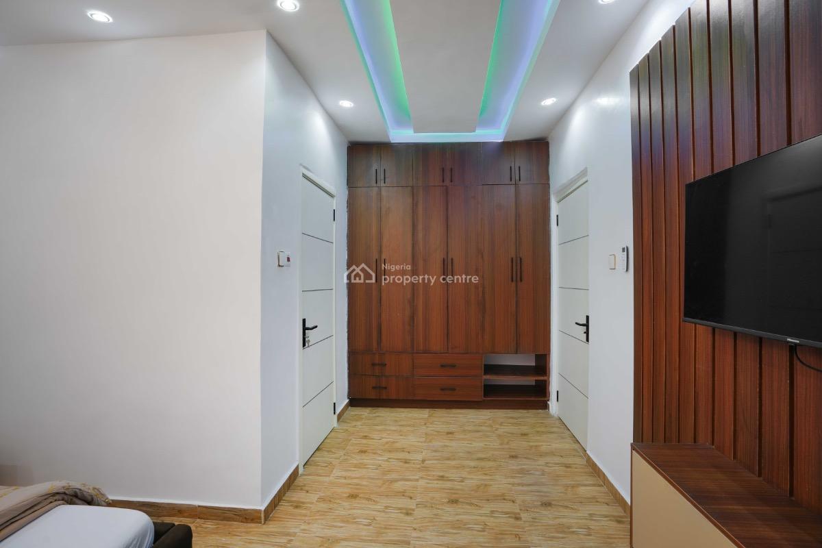Cozy 3 Bed 3.5 Bath Terrace Duplex with Concierge Service, Blenco Supermarket, Ikate, Lekki, Lagos, House Short Let