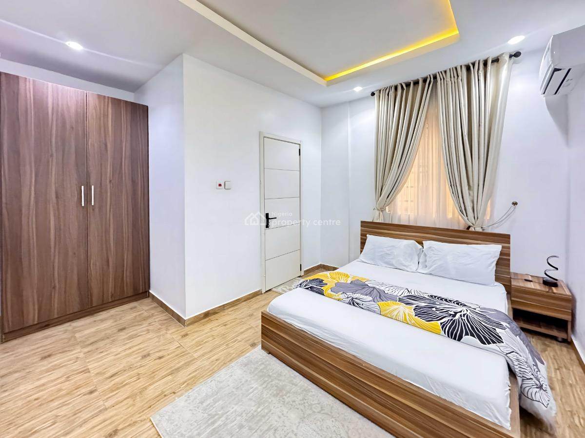 Cozy 3 Bed 3.5 Bath Terrace Duplex with Concierge Service, Blenco Supermarket, Ikate, Lekki, Lagos, House Short Let