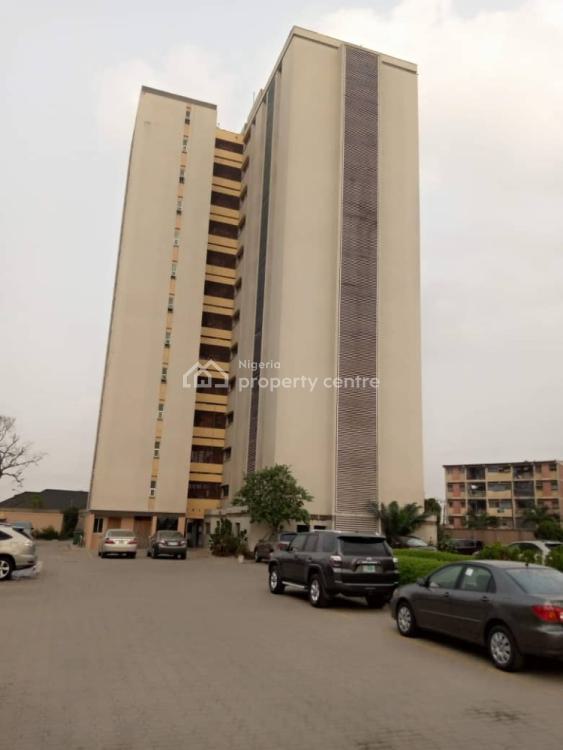 2 Bedroom Serviced Flat with a Room Bq, Eric Moore, Surulere, Lagos, Flat / Apartment for Sale