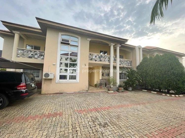 For Sale This Is A 6 Bedroom Twin Duplex(12 Bedrooms In Total) On A