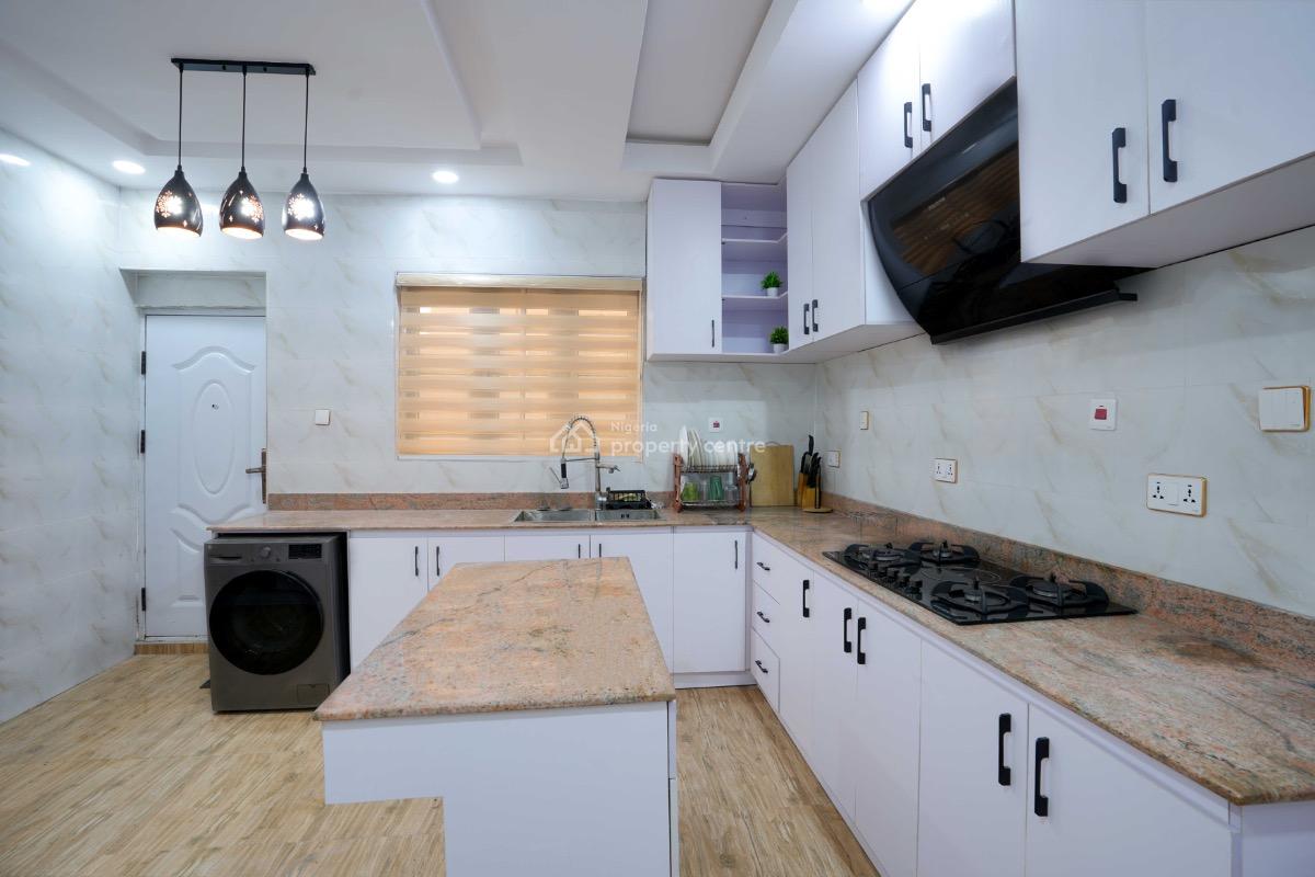 Cozy 2 Bed 2.5 Bath Terrace Duplex with Concierge Service, Blenco Supermarket, Ikate, Lekki, Lagos, House Short Let