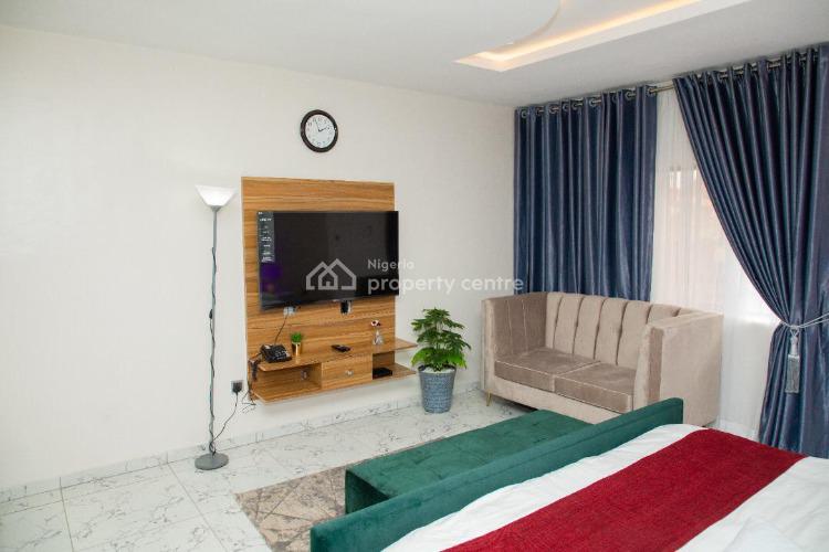 Luxury Studio Apartment, Off Adekunle Banjo, Gra Phase 2, Magodo, Lagos, Self Contain (single Rooms) Short Let