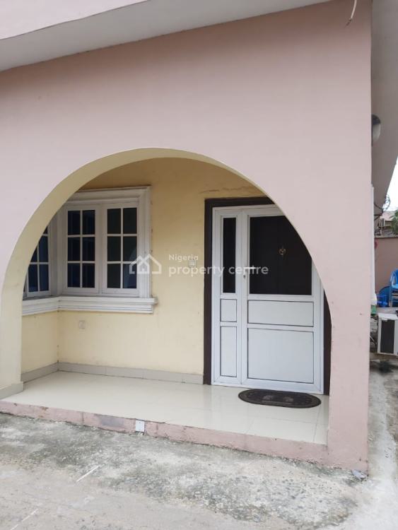 For Sale 3 Bedroom Flat Up At Medina Estate Gbagada, Medina, Gbagada