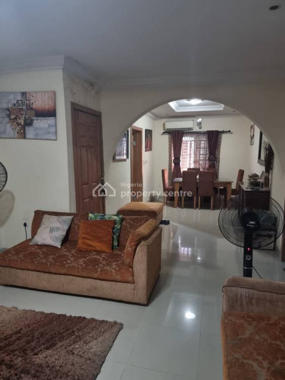 For Sale 3 Bedroom Flat Up At Medina Estate Gbagada, Medina, Gbagada