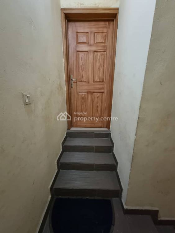 For Sale 3 Bedroom Flat Up At Medina Estate Gbagada, Medina, Gbagada