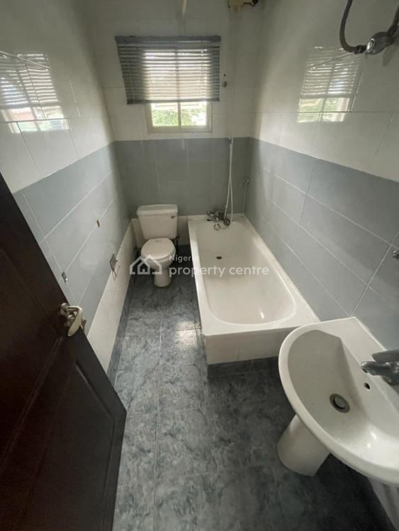 For Sale Beautifully Finished 6 Bedroom Detached House, Gerrard Road