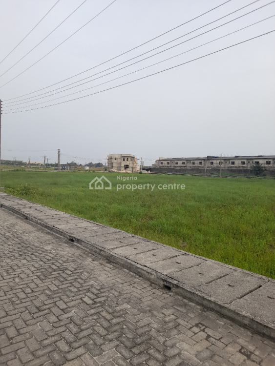 For Sale 670sqm Land, Chaplin Court Estate, Lekki, Lagos Nigeria