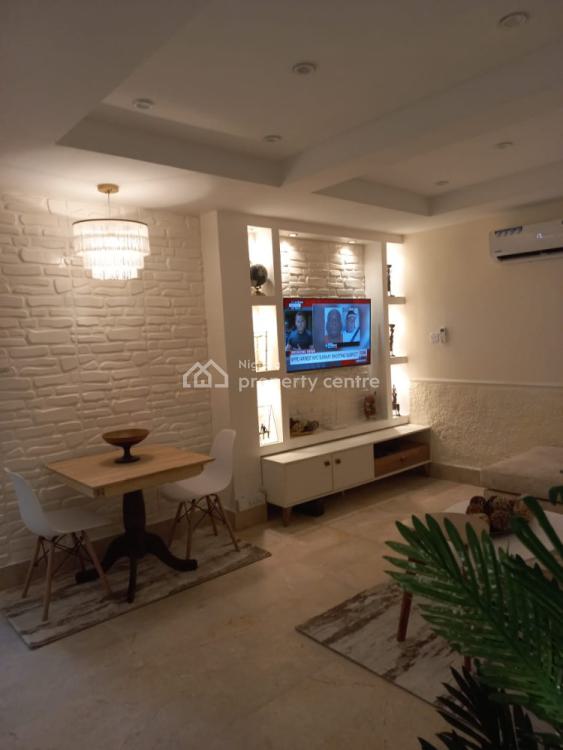 Homely 1 Bedroom Apartment, South West, Falomo, Ikoyi, Lagos, Mini Flat (room and Parlour) Short Let