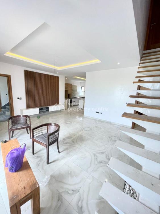 For Sale Fantastic Tastefully Finished 1 Bedroom Apartment, Lekki