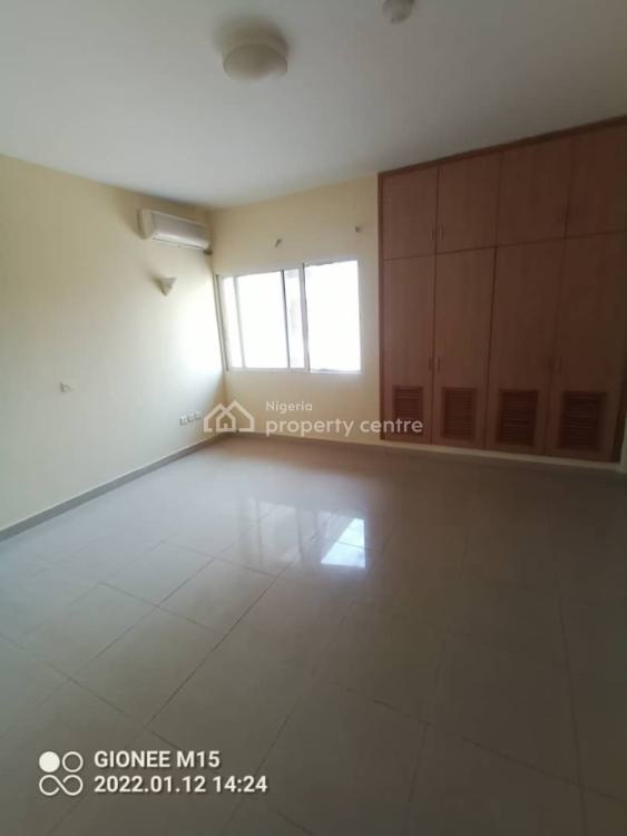 For Rent Lovely Cromwell Court Chevron Drive, Lekki