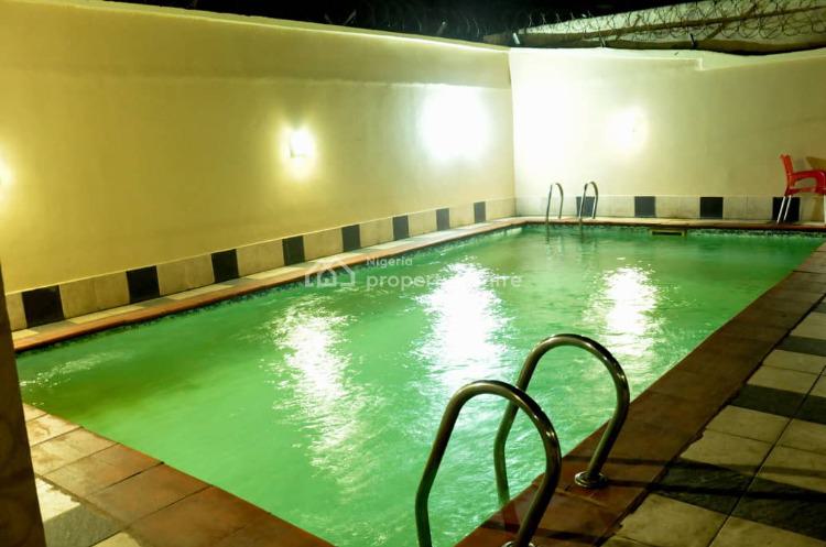 Luxury Studio Apartment with Swimming Pool, Off Admiralty Way, Lekki Phase 1, Lekki, Lagos, Self Contain (single Rooms) Short Let