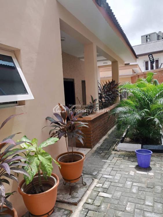 For Rent Luxury 3 Bedroom Flats In An Estate, Dolphin Estate, Ikoyi