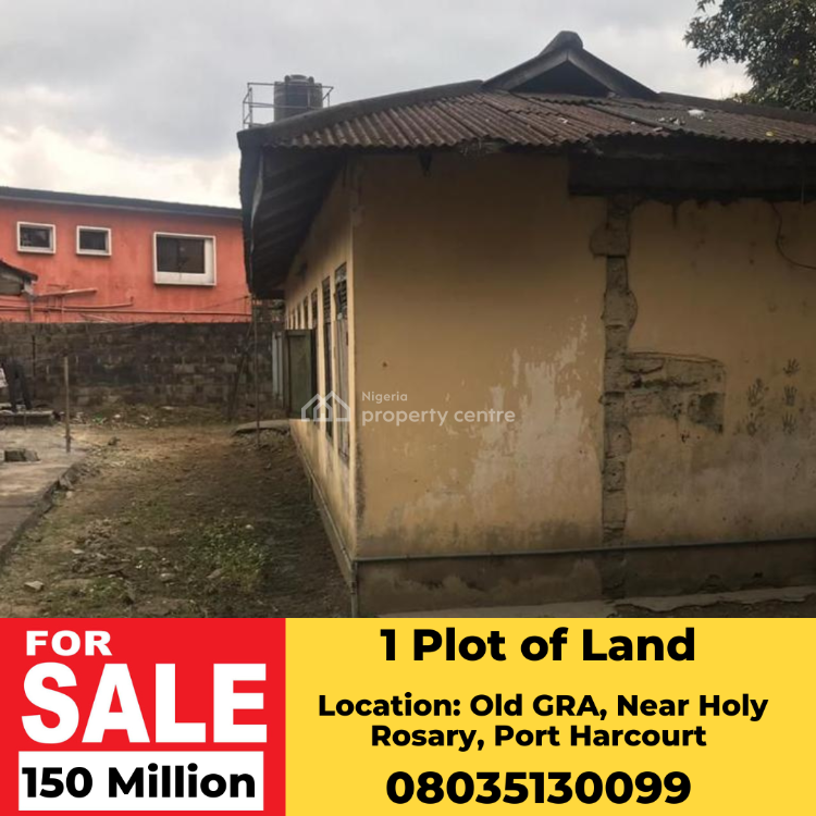 For Sale One Plot Of Land With Old House, Near Holy Rosary, Old GRA