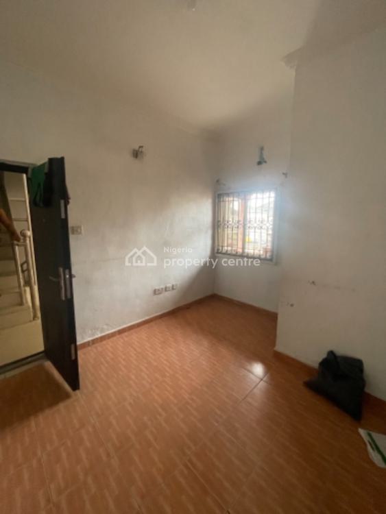 For Rent 1 Room Shared Apartment With It's Own Kitchen, Chevy View