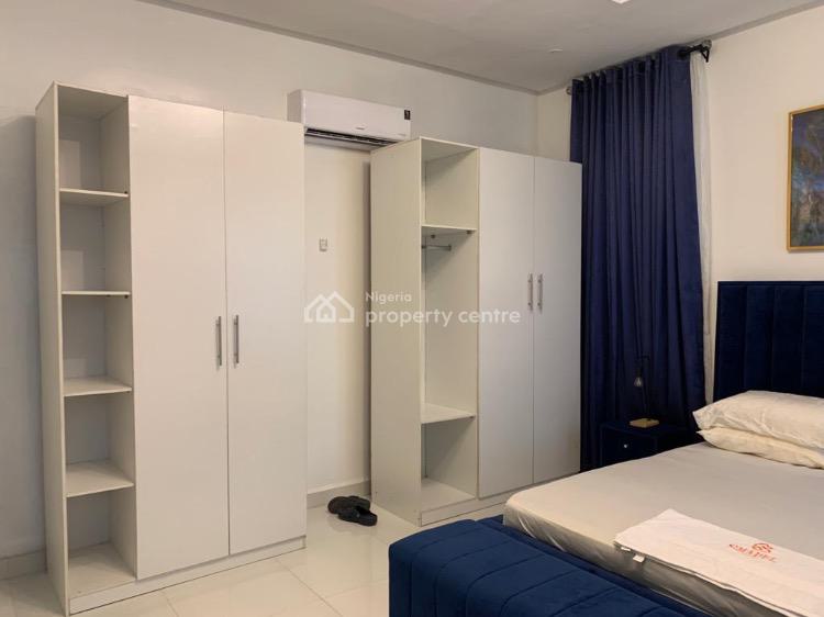 Luxury 3 Bedroom Apartment, Ologolo, Lekki, Lagos, Flat / Apartment Short Let