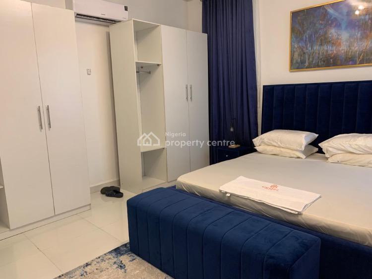 Luxury 3 Bedroom Apartment, Ologolo, Lekki, Lagos, Flat / Apartment Short Let