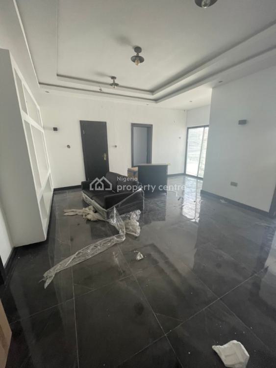 For Rent 2 Bedroom Apartment, Victoria Island (VI), Lagos 2 Beds, 2