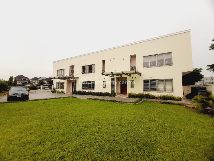 For Rent 3 Bedroom Duplex With Bq, Pinnock Beach Estate, Osapa, Lekki, Lagos 3 Beds, 3 Baths